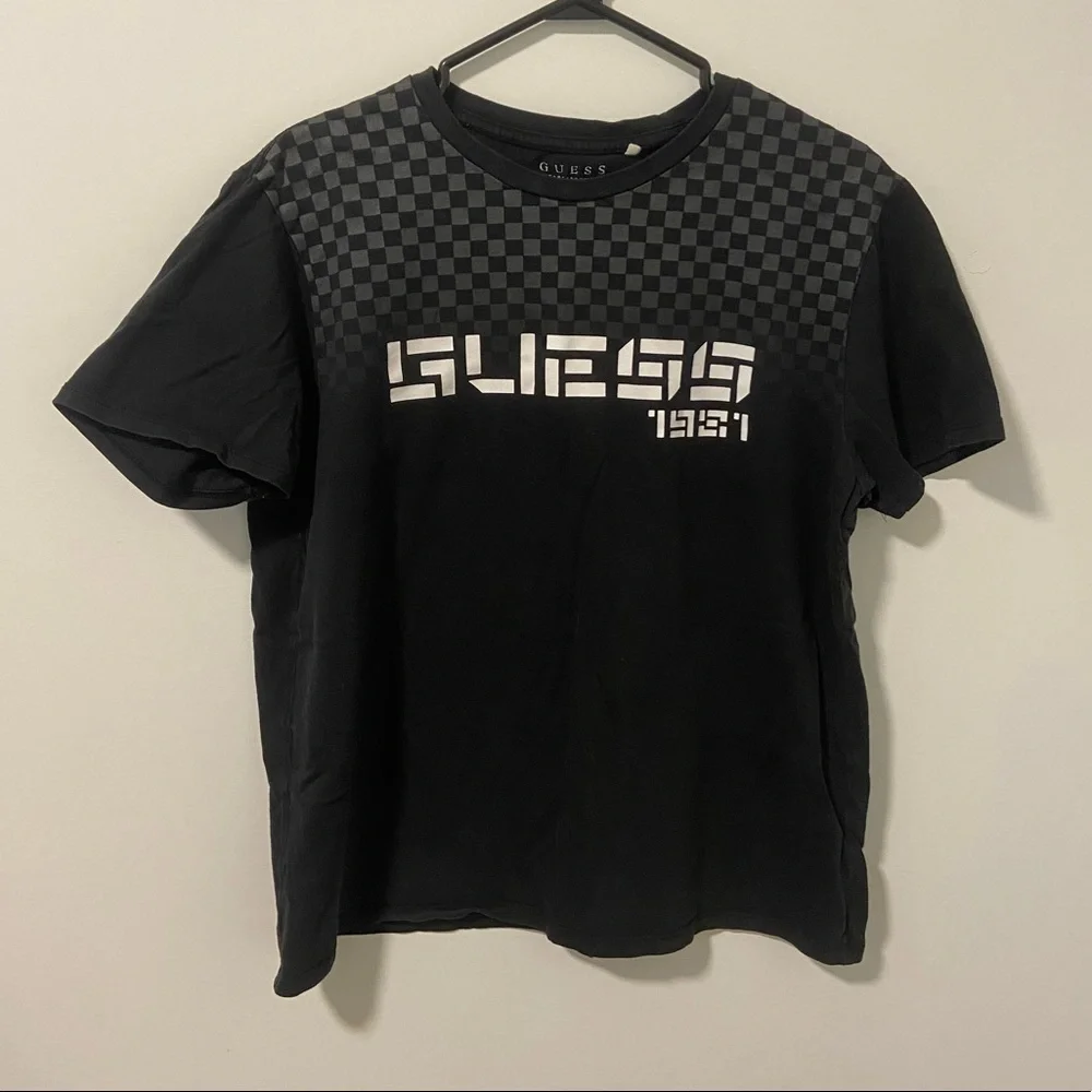 Guess Tee - Picture 1 of 3